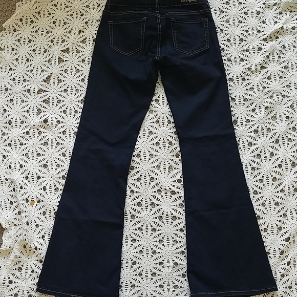 Kut from the Kloth Ali Fit and Flare Jeans - Picture 5 of 7